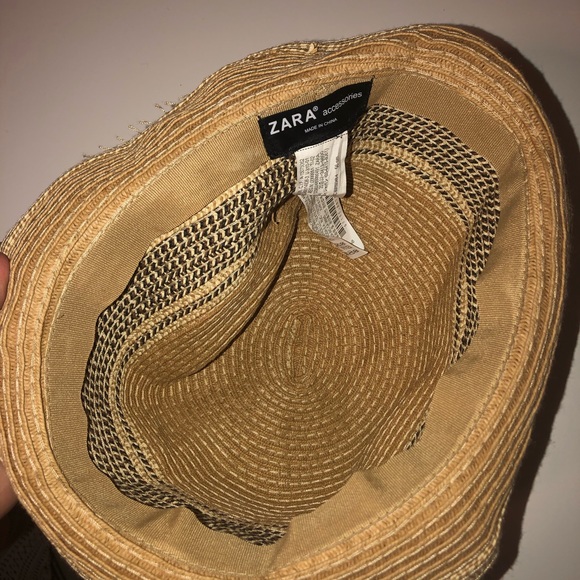 Zara girls hat - Picture 2 of 2